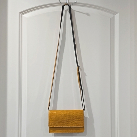 ✨️4/$20 Croc Embossed Small Genuine Leather Crossbody Bag, Removeable Strap - Picture 2 of 16